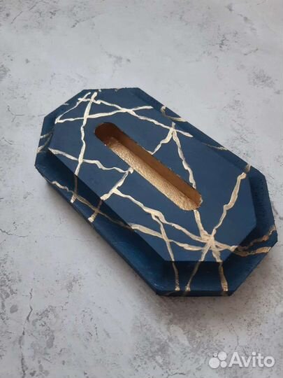 Подставка для телефона из дерева