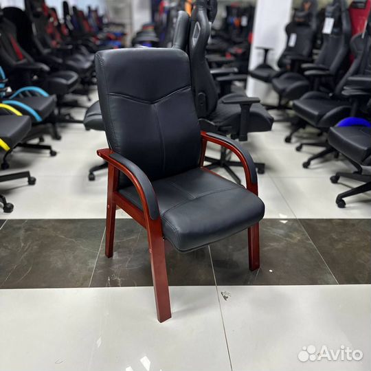Офисный стул