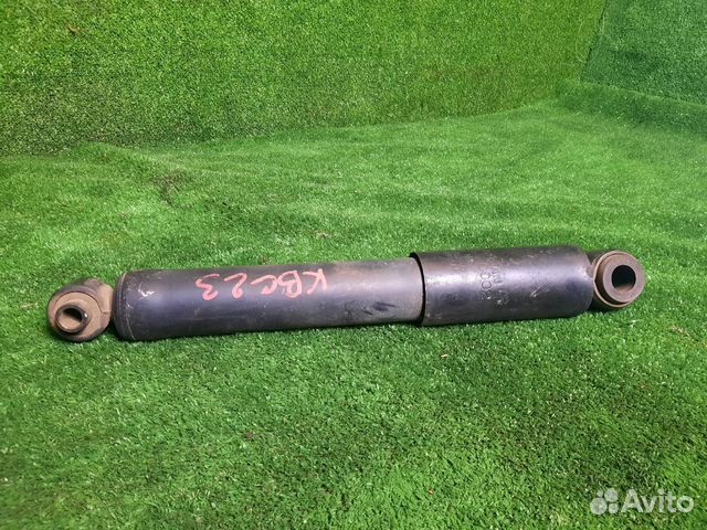 Амортизатор подвески Nissan Serena KBC23 SR20DE