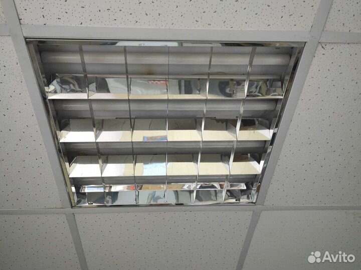 Светильник потолочный