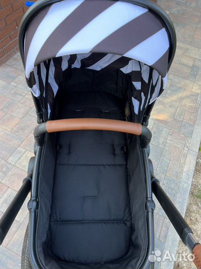 Коляска трансформер Happy Baby Mommer