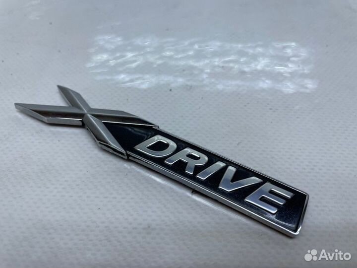 Эмблема правая Bmw 3-Series E90 3.0 2010