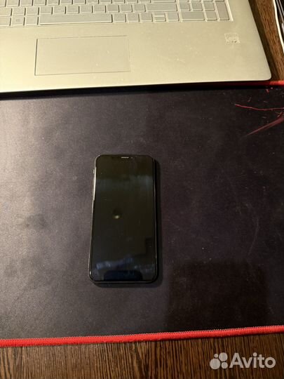 iPhone X, 64 ГБ