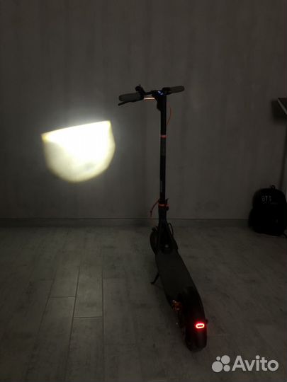 Электросамокат ninebot kickscooter f40