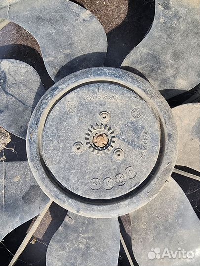 Вентилятор радиатора Mercedes Benz w204