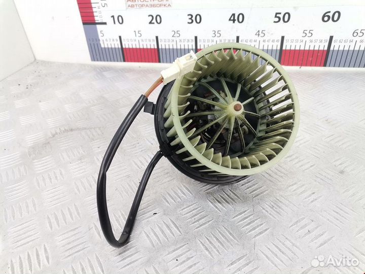 Моторчик печки для Volkswagen Transporter (T4)