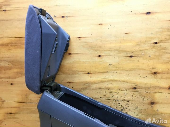 Подлокотник Honda Torneo CF3 F18B 2001