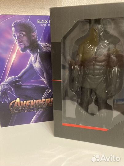 Супер герой Марвел пантера