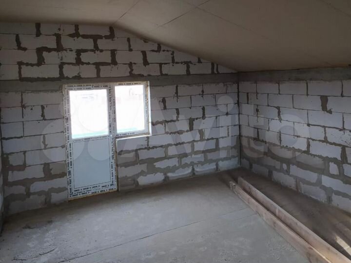 Дом 250 м² на участке 7,6 сот.