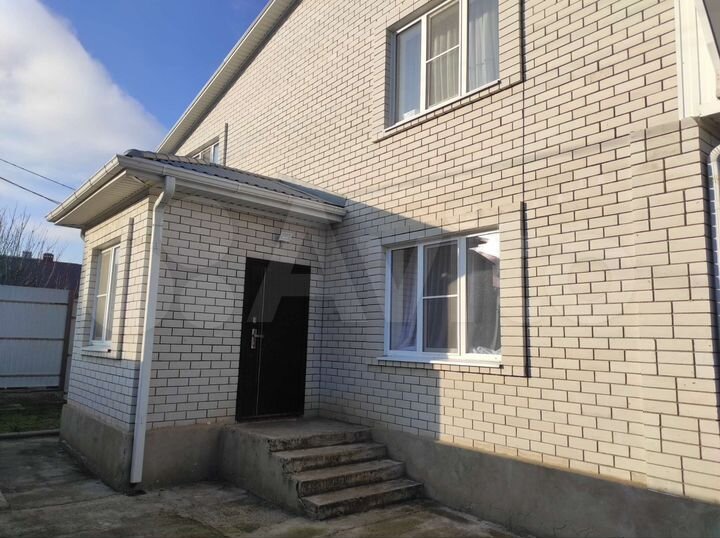 Дом 190 м² на участке 10 сот.