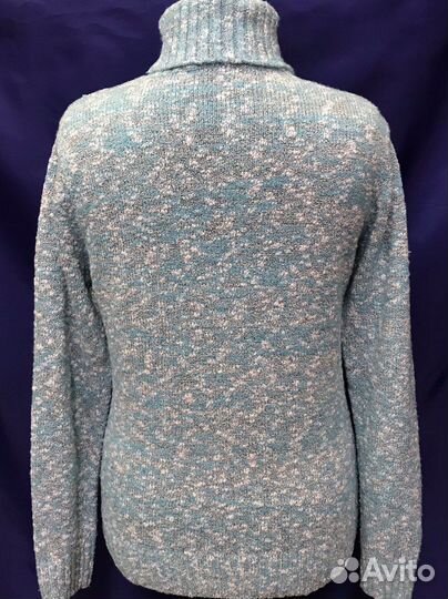 Свитер женский,голубой,новый р. 52-54 Турция