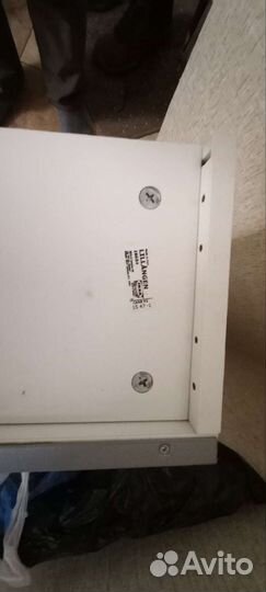 Шкаф навесной в ванную с зеркалом IKEA б/у