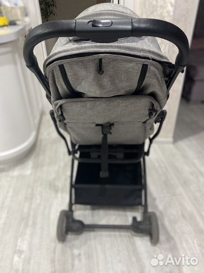 Прогулочная коляска indigo