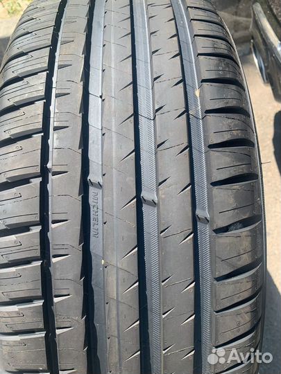 Michelin Pilot Sport 4 SUV 235/60 R18 107W
