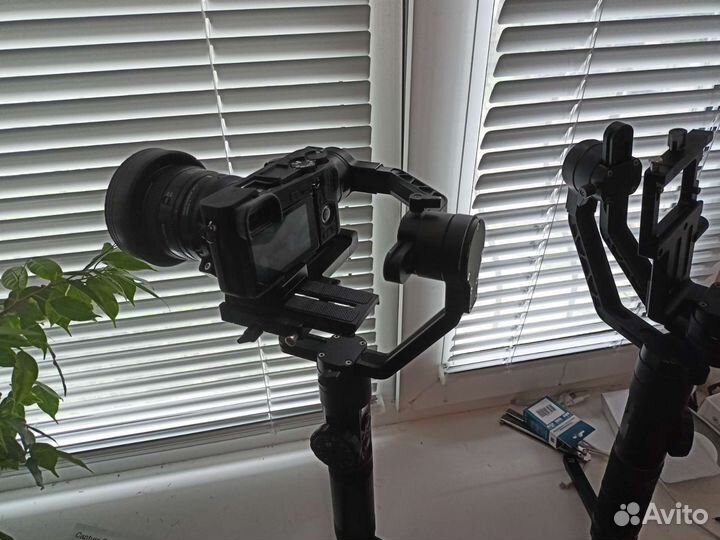 Zhiyun Crane 2