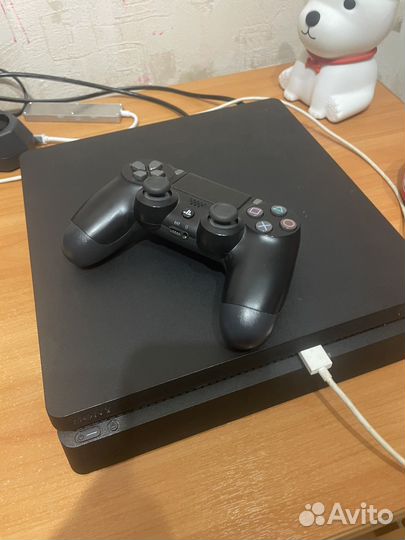 Sony PS4 Slim 1tb