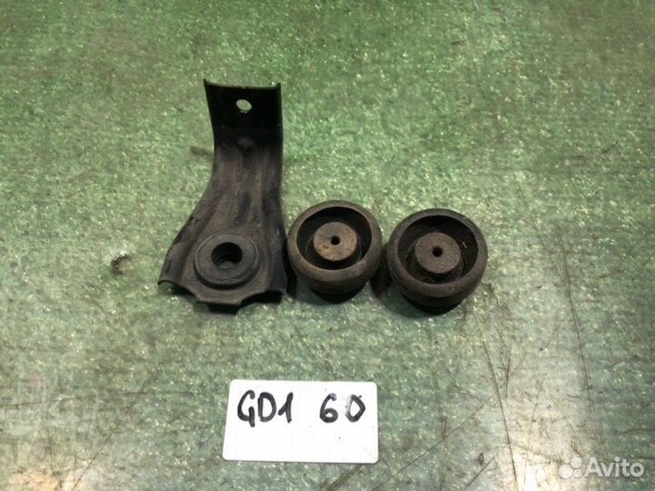 Крепление радиатора Honda Fit GD1 L13A 2003