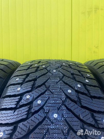 Tourador Ice Star TSW1 275/35 R19 100T