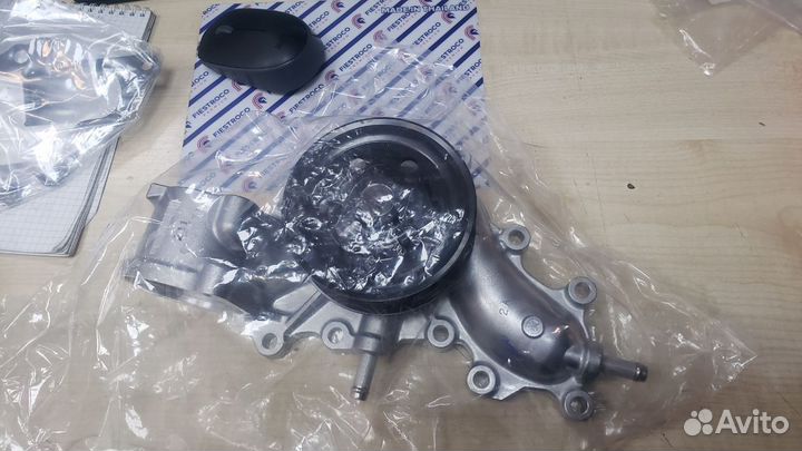 Помпа Toyota Land Cruiser 200 4.5D Aisin WPT143