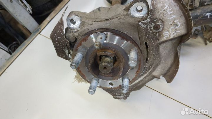 Ступица (кулак, цапфа) Land Rover Discovery Sport