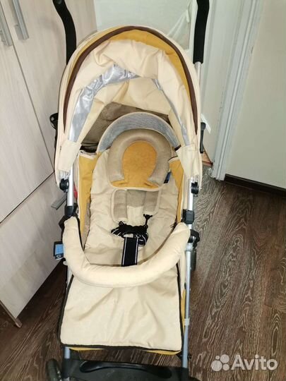 Прогулочная коляска