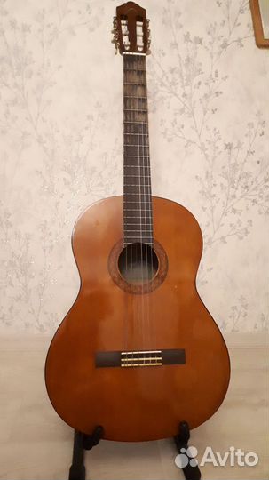 Классическая гитара yamaha c40