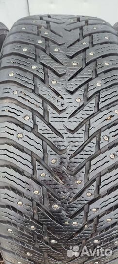 Nokian Tyres Hakkapeliitta 8 SUV 235/60 R18