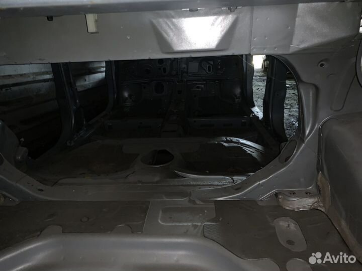 Кузов toyota avensis