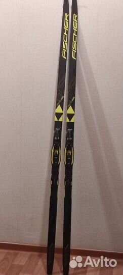 Лыжи беговые Fisher RCS классические