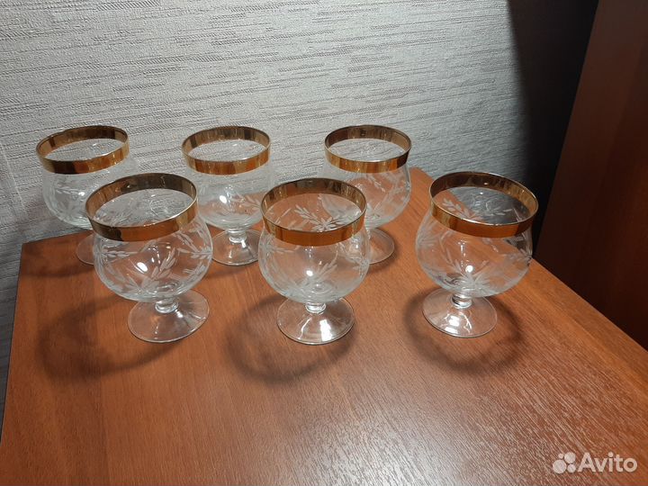 Хрустальные фужеры и рюмки (набор) продам