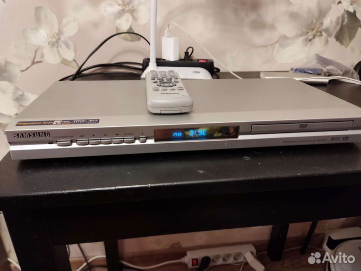DVD плеер samsung