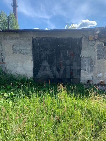 Гараж, > 30 м²