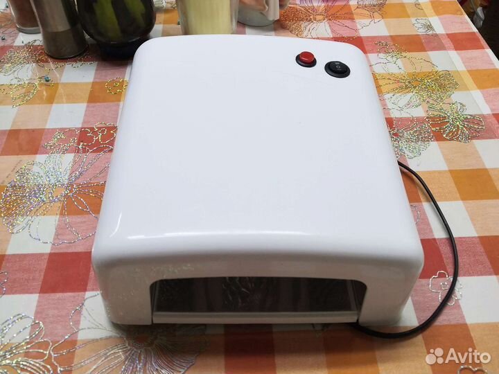 Уф лампа для ногтей