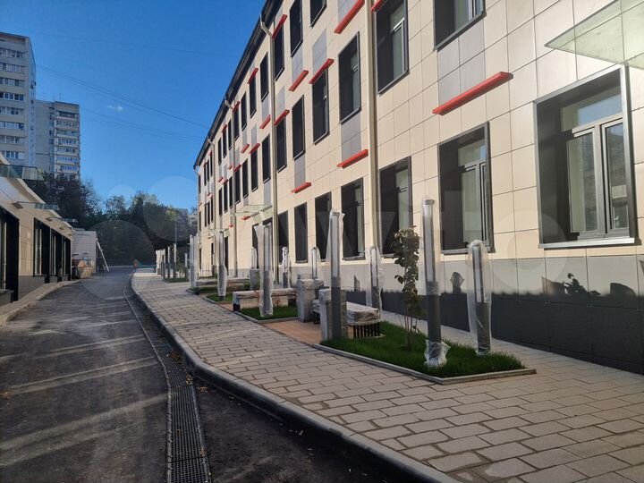 Здание со стрит ритейлом на Бауманской, 1467 м²