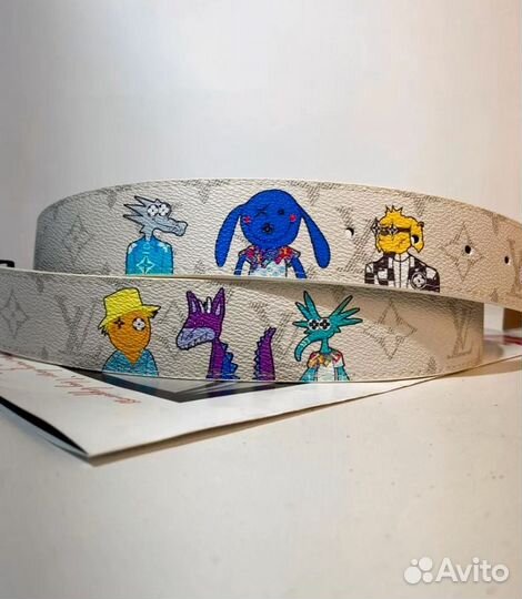 Ремень LV белый