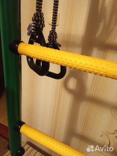 Шведская стенка- турник