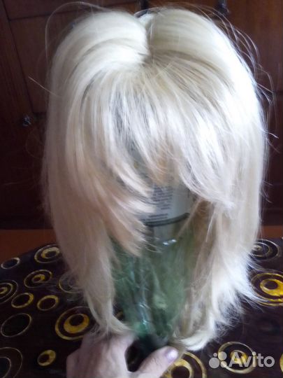 Парик женский