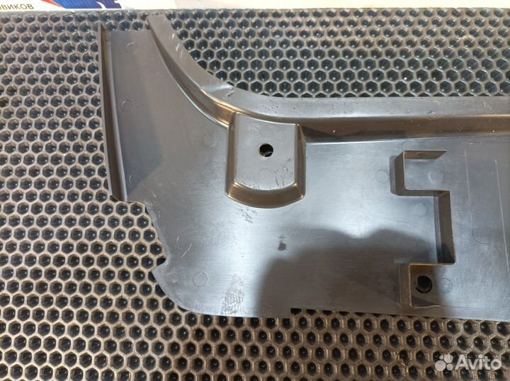 20593794 Обшивка стойки правая Volvo FH, Volvo FM