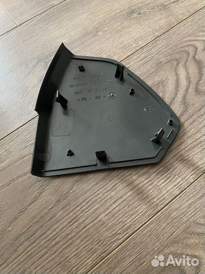 Накладка передней левой двери Mercedes E W211