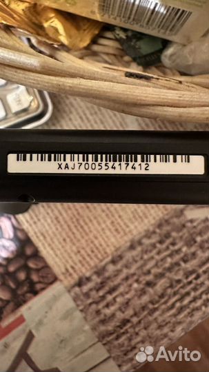 Nintendo switch + ориг джойстик + 3 игры