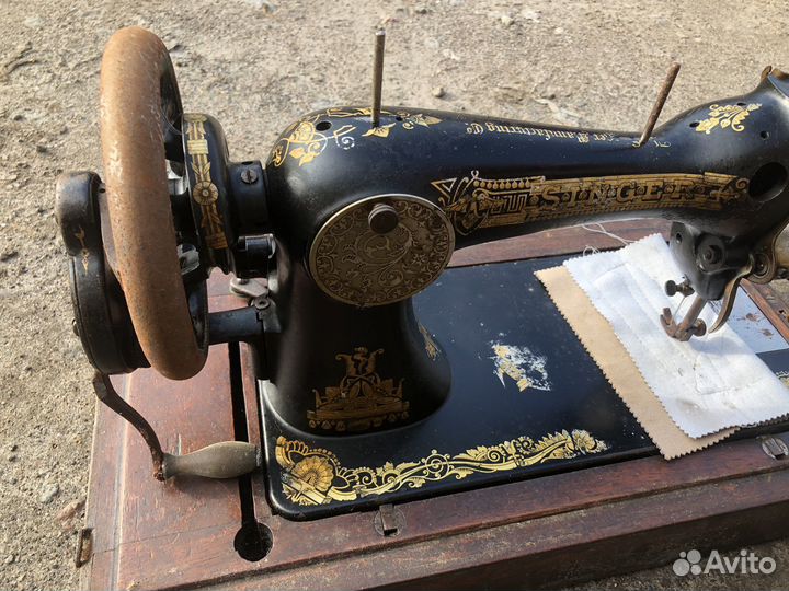 Швейная машинка зингер ручная