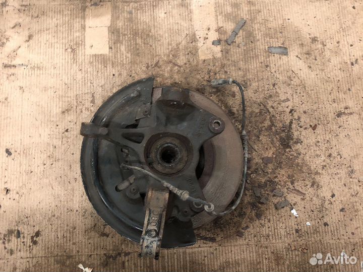 Renault fluence кулак поворотный