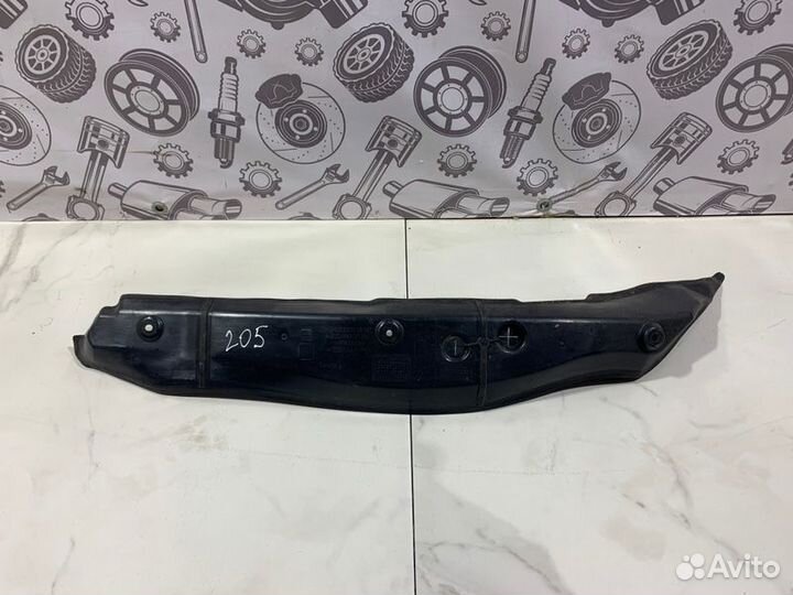 Пыльник крыла передний левый Mercedes W205