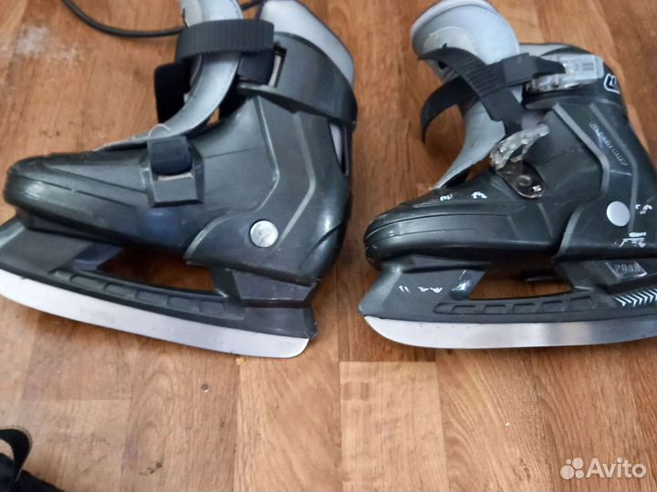 Коньки хоккейные детские размер 30-33