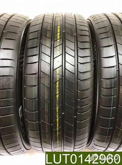 Kumho Ecsta PS71 225/45 R18 95V