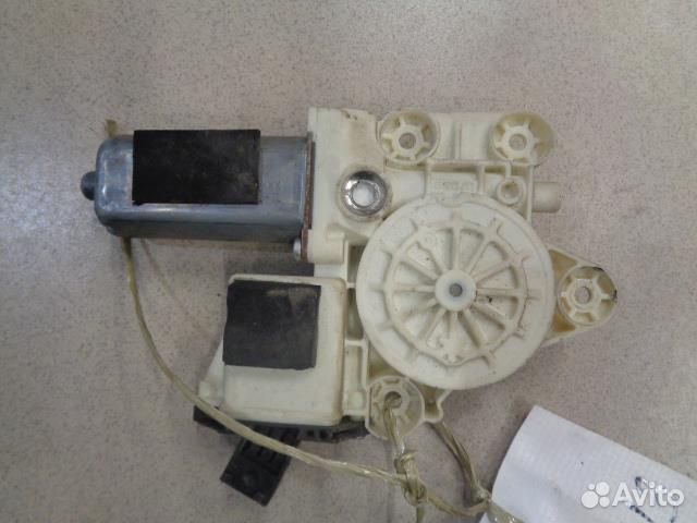 Моторчик стеклоподъемника передний правый Opel Ve