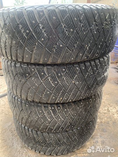 Goodyear Ultragrip Ice Arctic 215/65 R16