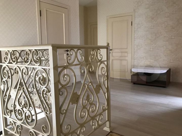 Дача 220 м² на участке 4,4 сот.