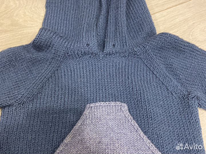 Свитер