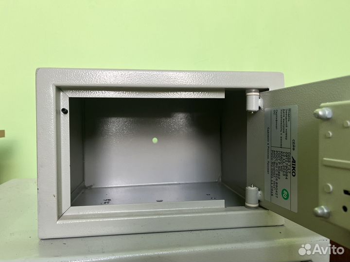 Сейф металлический бу